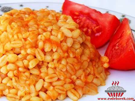 Domatesli Bulgur Pilavı