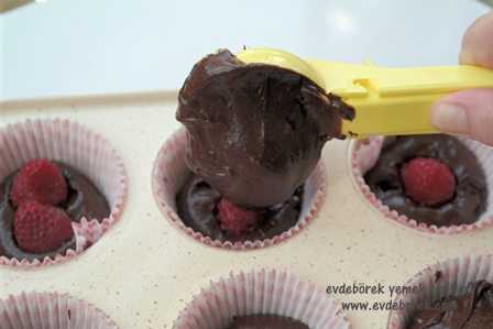 Frambuazlı Çikolatalı Sufle Tarifi