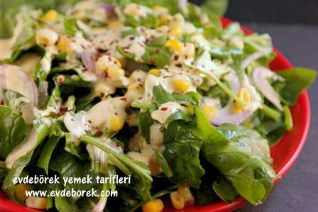 Hardal Soslu Ispanak Salatası Tarifi