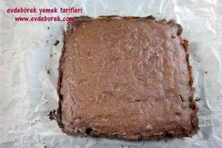 Keçiboynuzu-Unu-İle Browni-Tarifi1