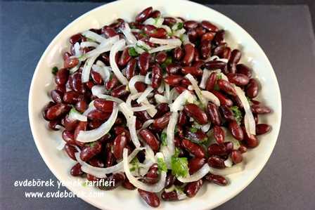 Kırmızı Fasulye Piyazı Tarifi