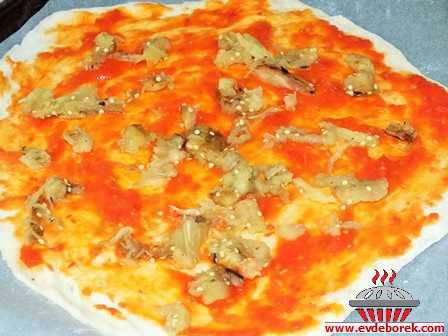 Köz Patlıcanlı Pizza