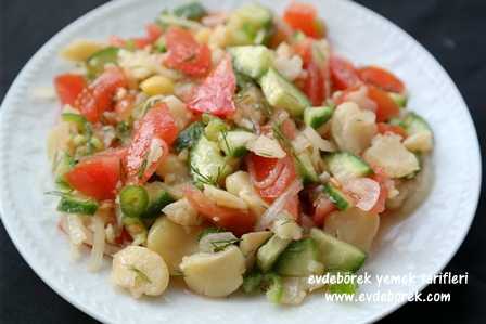 Kuru İç Bakla Salatası Tarifi