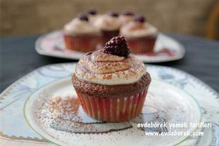 Labne Peynirli Cupcake Tarifi