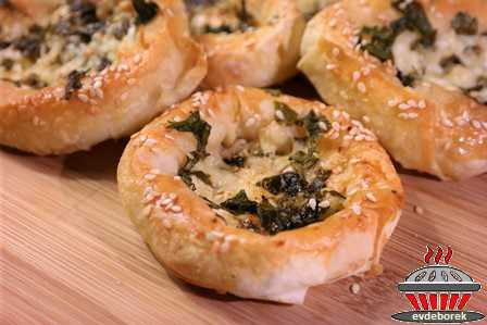 Peynirli Sandal Börek Tarifi6