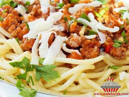 Spagetti Bolonez