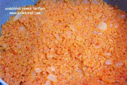 Tavuklu-Bulgur-Pilavı-Tarifi3