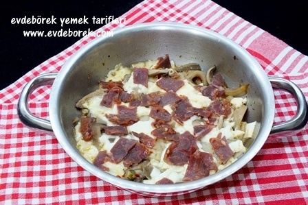 Pastırmalı İstiridye Mantarı Tarifi