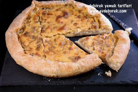 Pratik Mantarlı Tart Tarifi